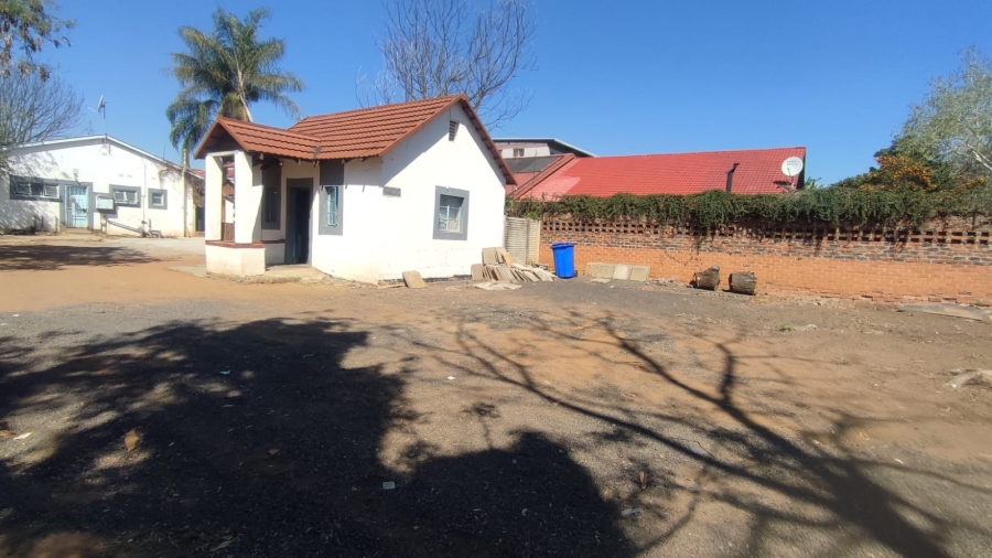 3 Bedroom Property for Sale in Rustenburg Central North West